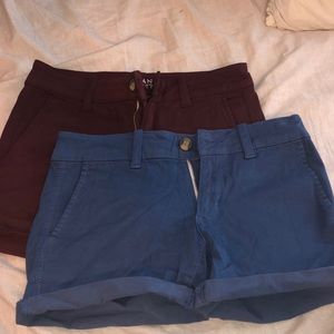 2 Pairs of A&E shorts